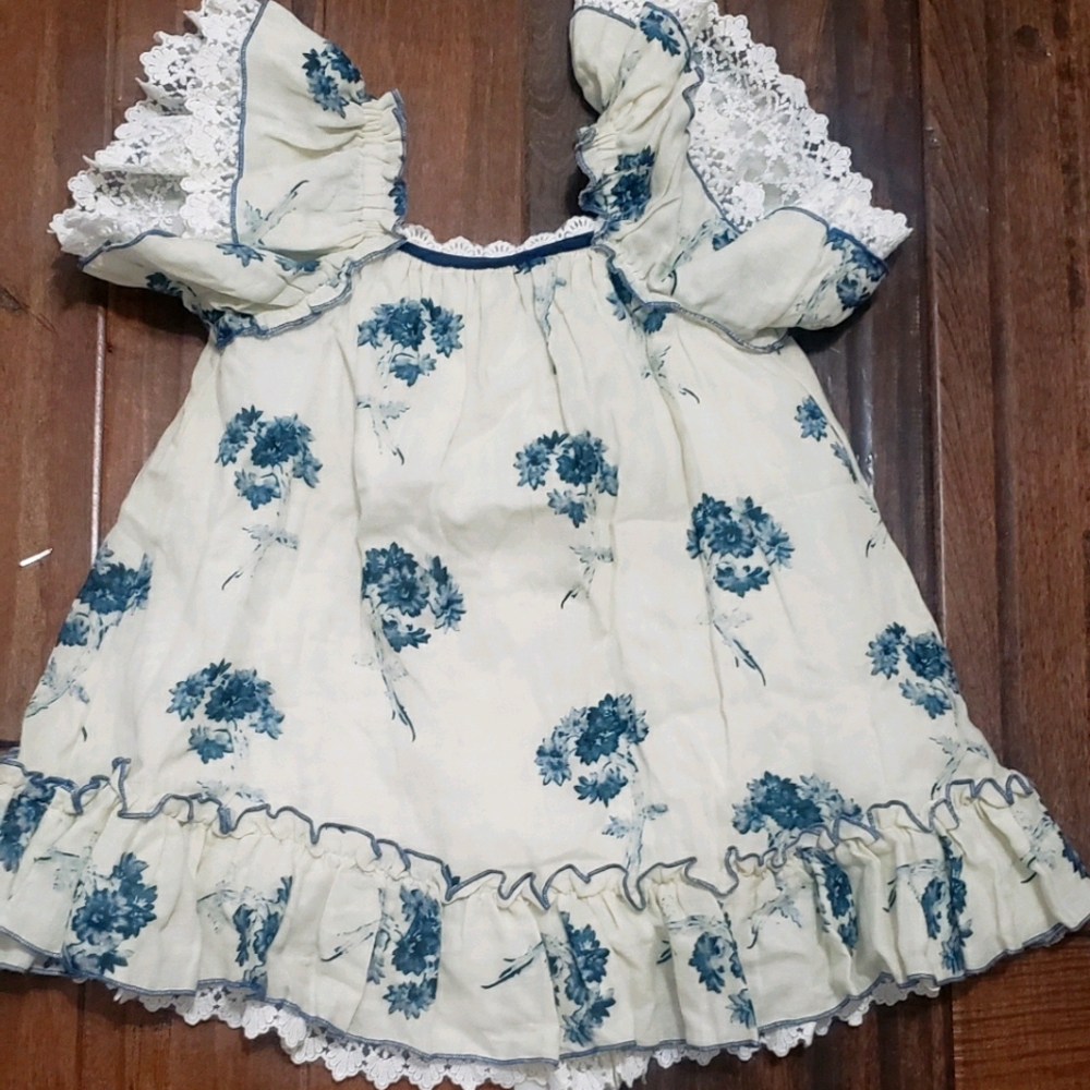 GORGEOUS Blue Floral Dress